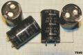 {7040} Elektrolytický kondenzátor 330uF 250V 85°C